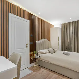  Hotel 64